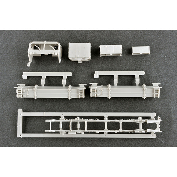 Пускова станція M983 HEMTT та M901 із ЗРК MIM-104F Patriot (PAC 3) 1/72 Trumpeter 07157