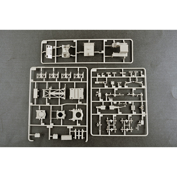 Пускова станція M983 HEMTT та M901 із ЗРК MIM-104F Patriot (PAC 3) 1/72 Trumpeter 07157
