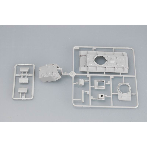 Радянський важкий танк КВ-2 M1940 1/72 Trumpeter 07235