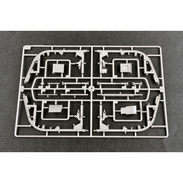 High speed trench digging vehicle BTM-3 1/35 Trumpeter 09502