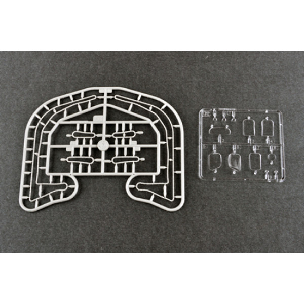 High speed trench digging vehicle BTM-3 1/35 Trumpeter 09502