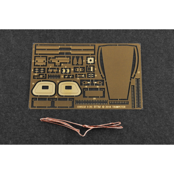 High speed trench digging vehicle BTM-3 1/35 Trumpeter 09502