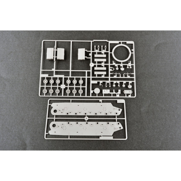 КВ-7 (об'єкт 227) радянська САУ 1/35 Trumpeter  09504