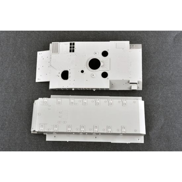 Радянський ЗРК 2К11А Коло-А з ракетами 9М8М 1/35 Trumpeter 09523