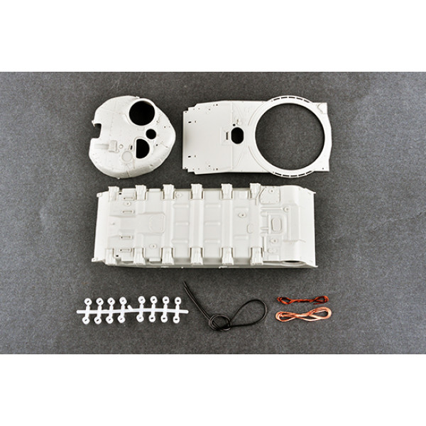 T-72A Mod 1985 MBT 1/35 Trumpeter 09548