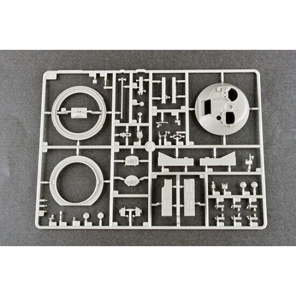 BMD-3 Airborne Infantry Fighting Vehicle  1/35 Trumpeter 09556
