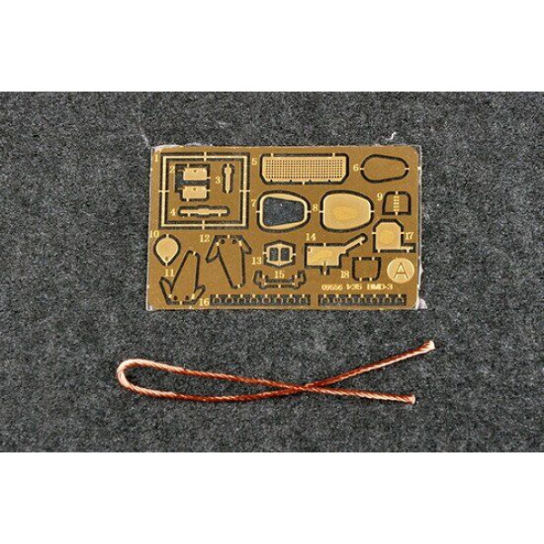 BMD-3 Airborne Infantry Fighting Vehicle  1/35 Trumpeter 09556