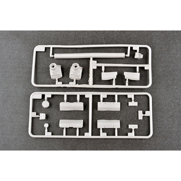 Танк Т-80КК МБТ 1/35 Trumpeter 09578