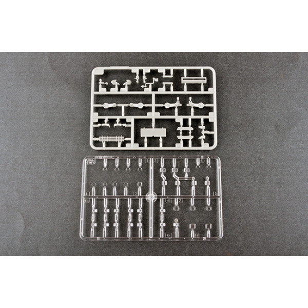 Танк Т-80КК МБТ 1/35 Trumpeter 09578