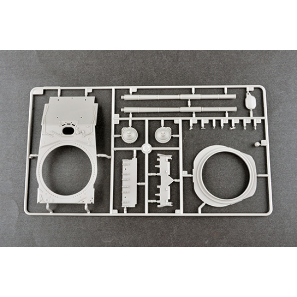 Танк Т-80КК МБТ 1/35 Trumpeter 09578