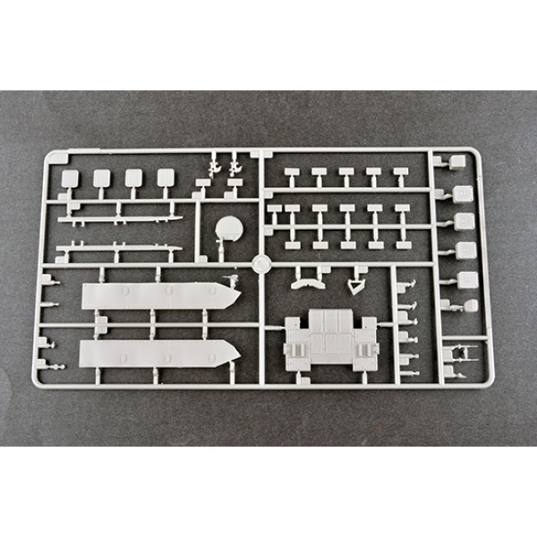 Танк Т-80КК МБТ 1/35 Trumpeter 09578