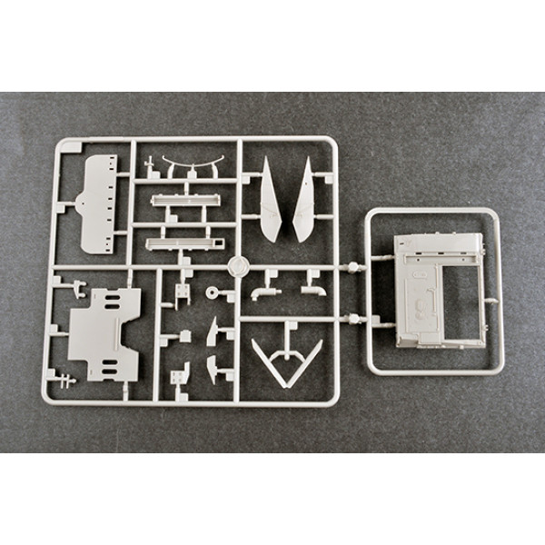 Ukrainian main battle tank T-64BM "Bulat" 1/35 Trumpeter 09592