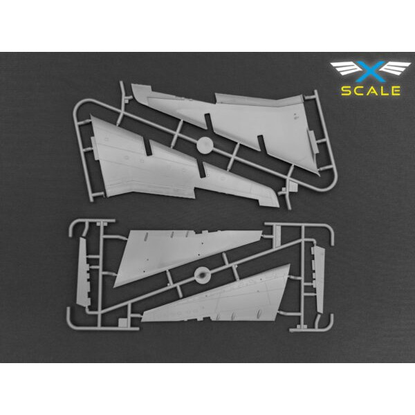 Electronic warfare aircraft EC-24A  1/144 X-Scale 144006