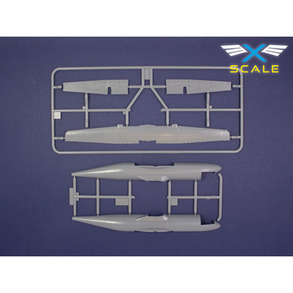 Passanger airliner ATR-42-300 American Eagle  1/144 X-Scale 144009